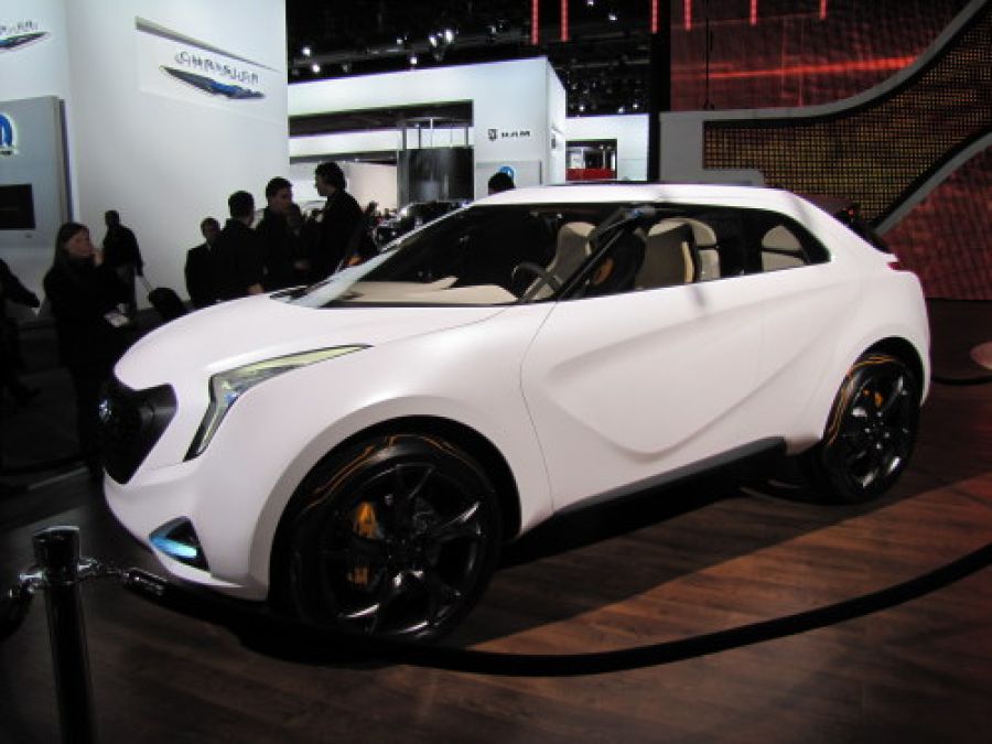Tuner customs challenging sculptured concepts at Detroit Auto Show ...